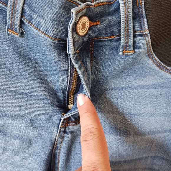 Kancan Maternity Skinny Jeans Size 26 Side Panel Low Rise Medium Wash Raw Hem - Picture 7 of 15